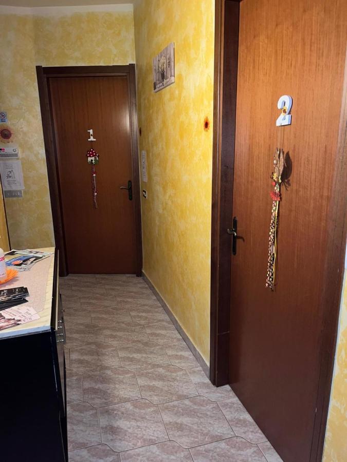 B&B Il Girasole Ortonovo ภายนอก รูปภาพ