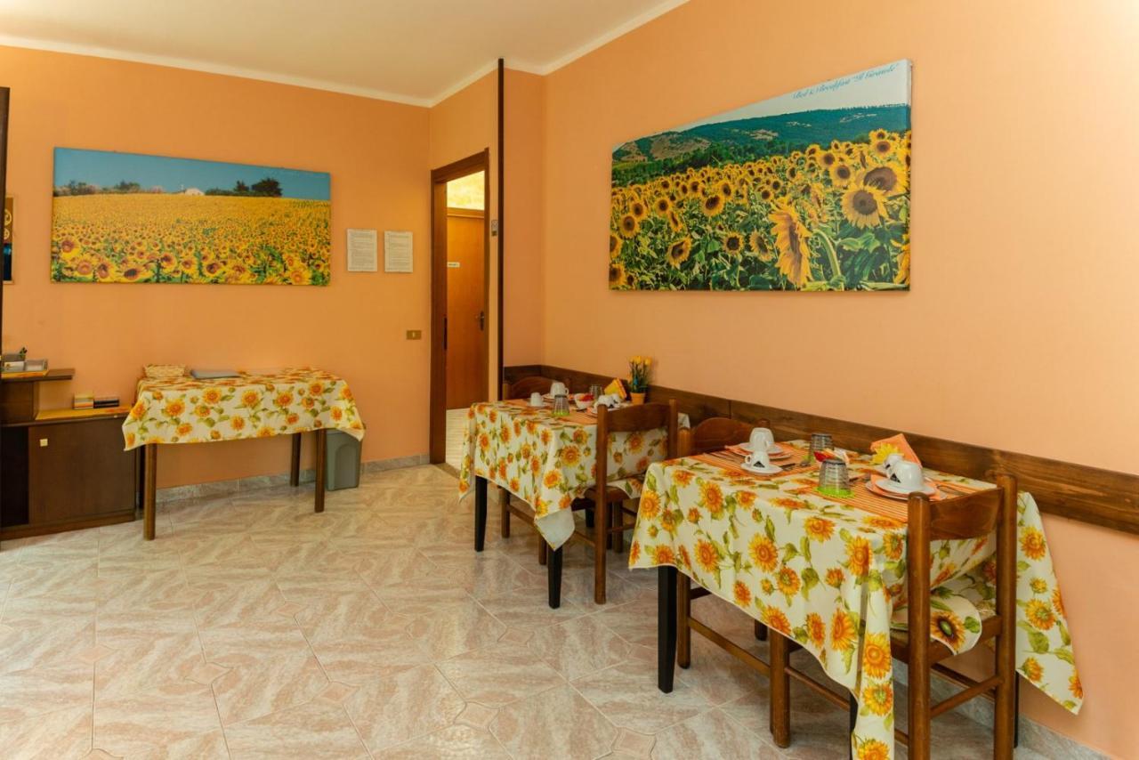 B&B Il Girasole Ortonovo ภายนอก รูปภาพ