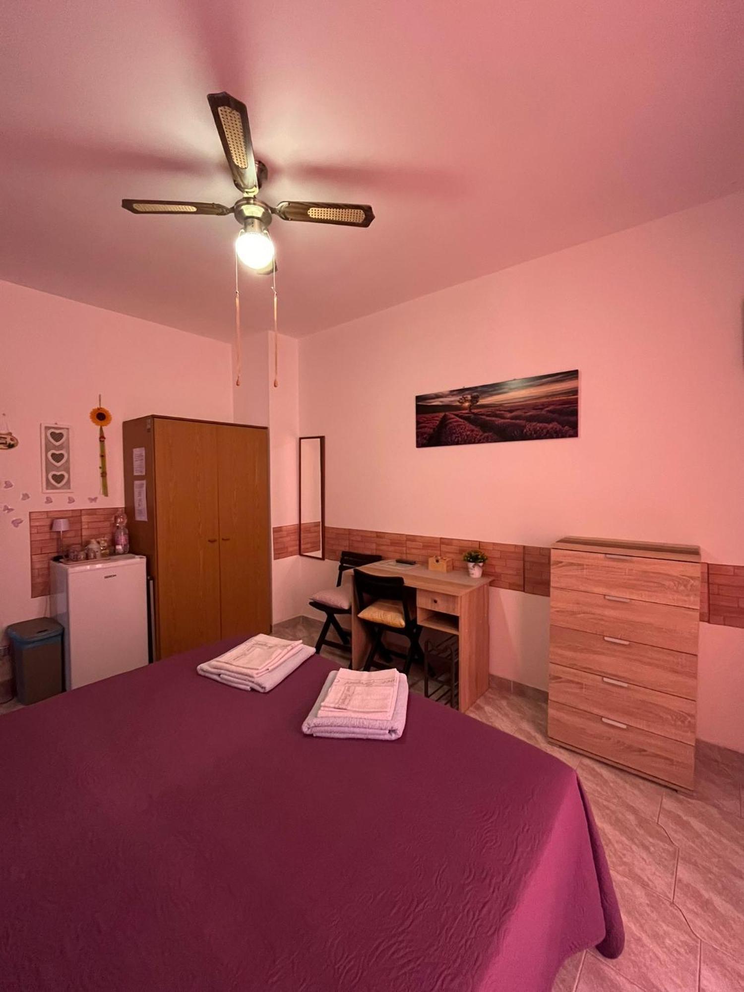 B&B Il Girasole Ortonovo ภายนอก รูปภาพ